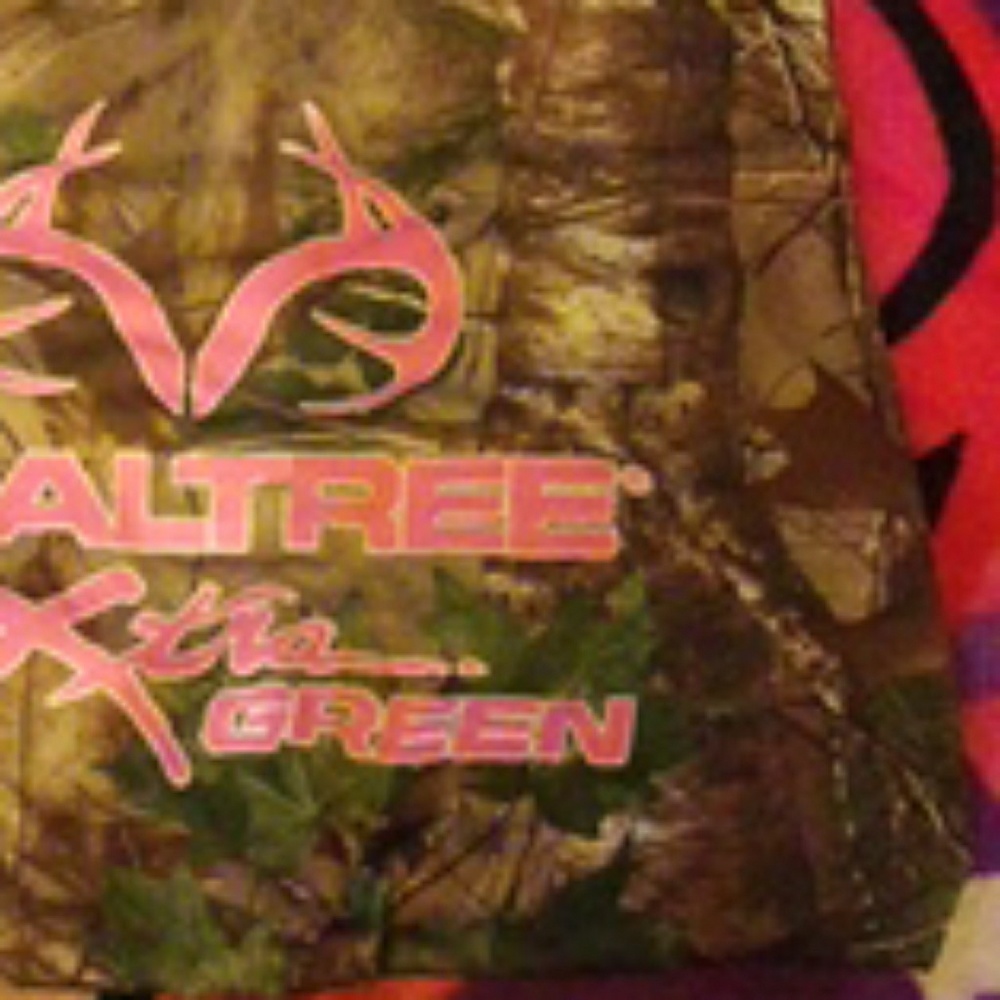 Xl Realtree soft tee
